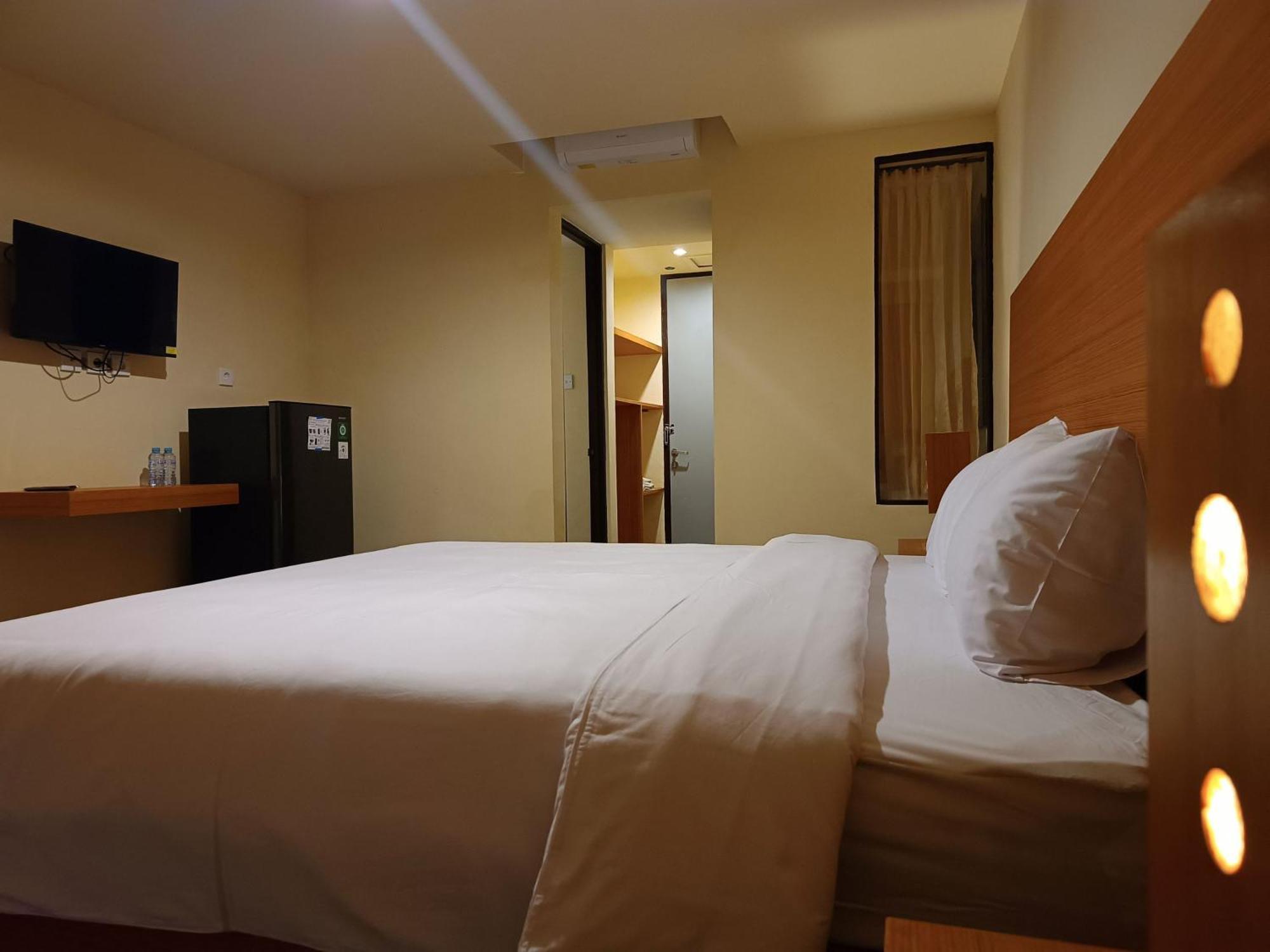 Kuta Living By Kamara Otel Dış mekan fotoğraf
