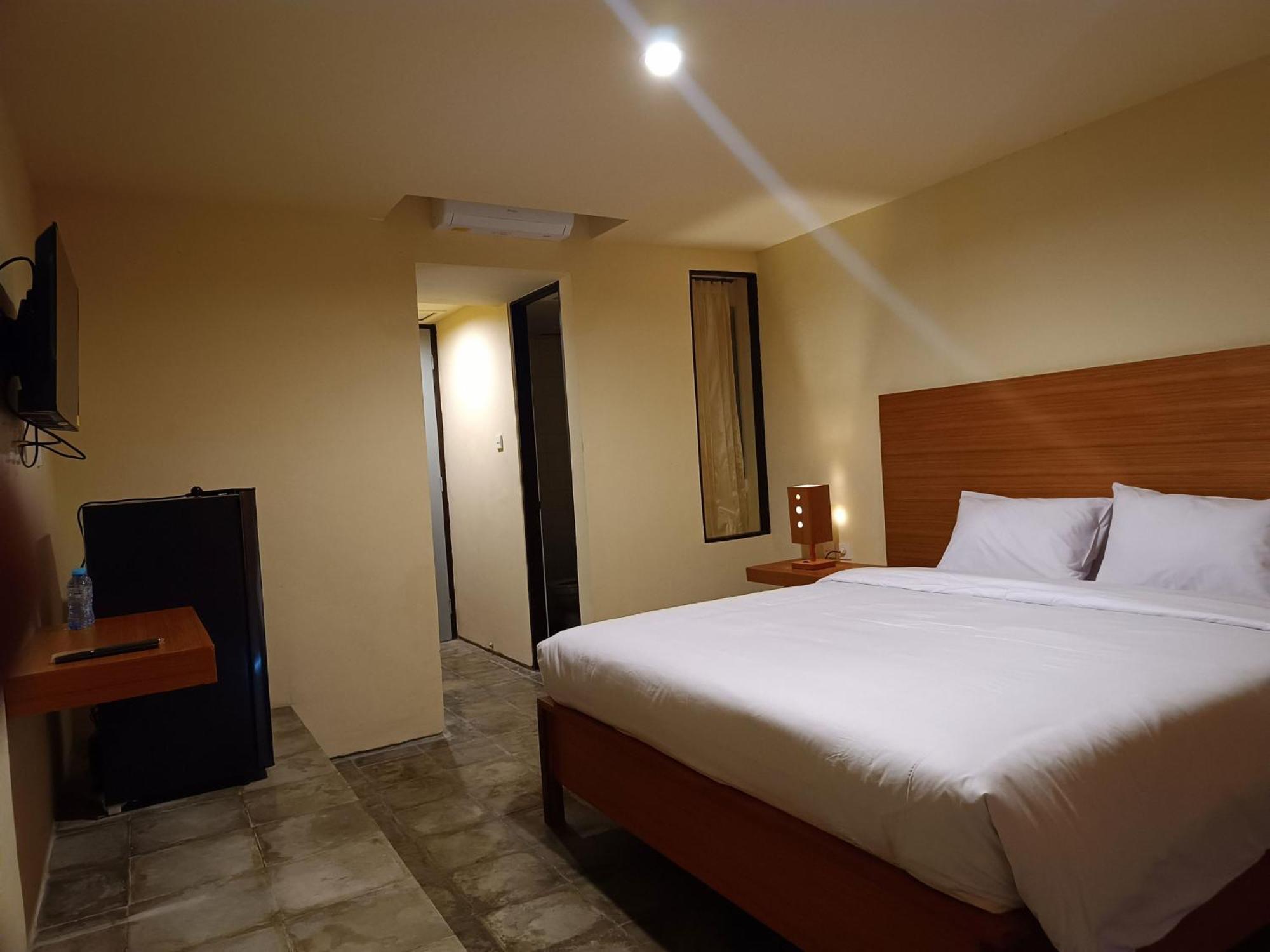 Kuta Living By Kamara Otel Dış mekan fotoğraf