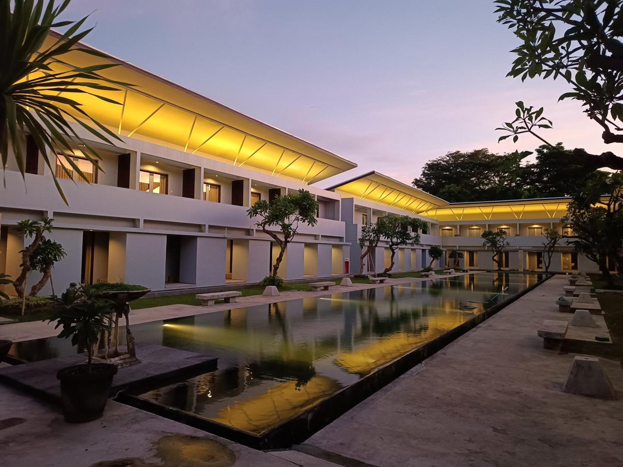 Kuta Living By Kamara Otel Dış mekan fotoğraf