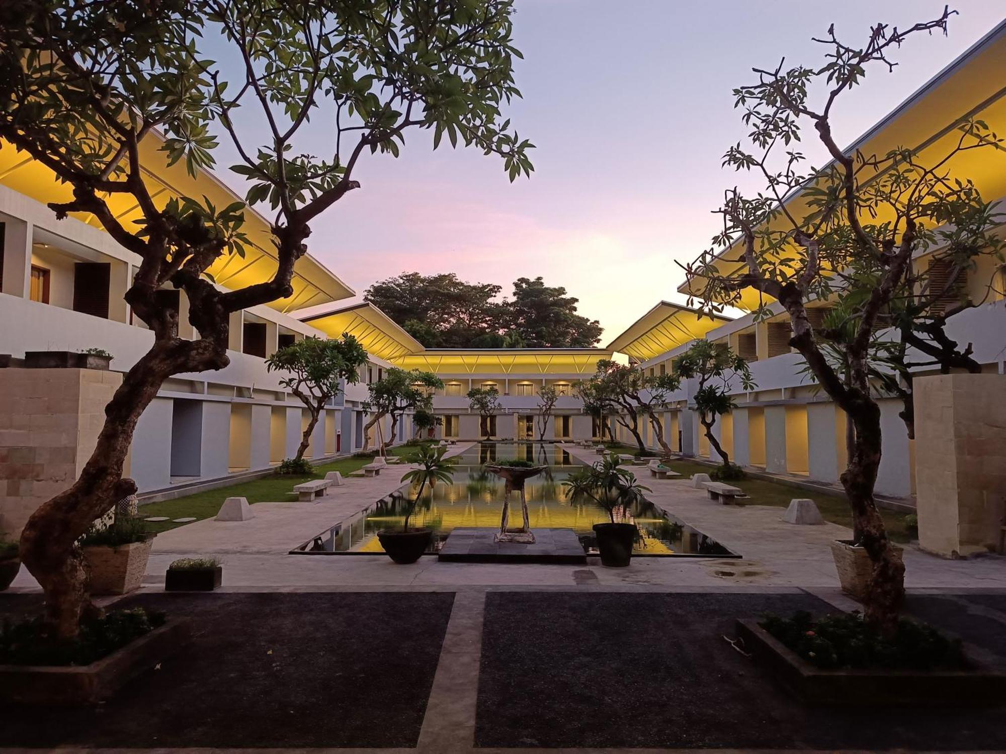 Kuta Living By Kamara Otel Dış mekan fotoğraf