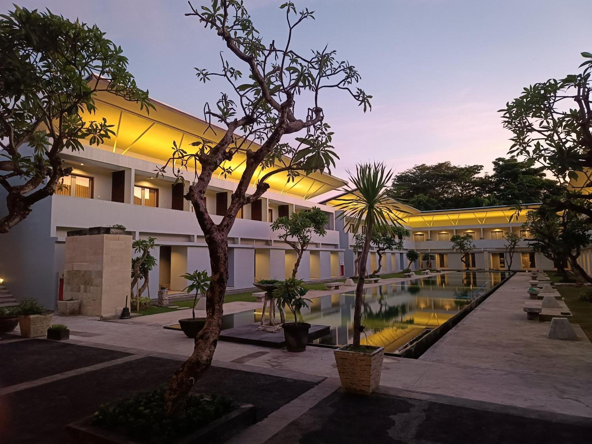 Kuta Living By Kamara Otel Dış mekan fotoğraf