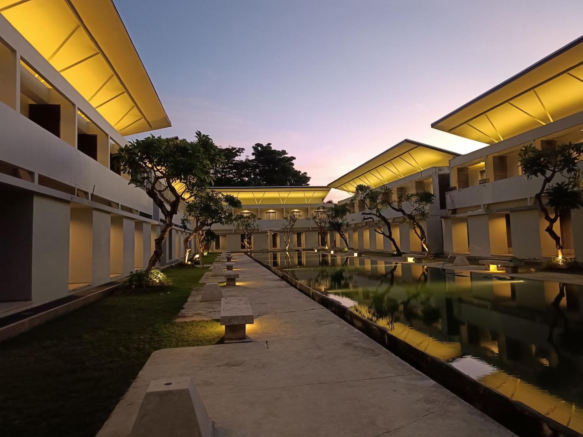 Kuta Living By Kamara Otel Dış mekan fotoğraf